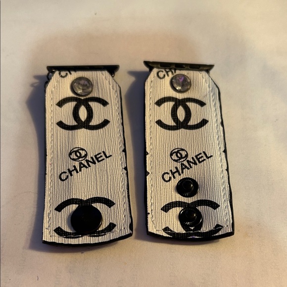 Watch me Creations UpcycledBlack and White Apple Watch Band. Size 4